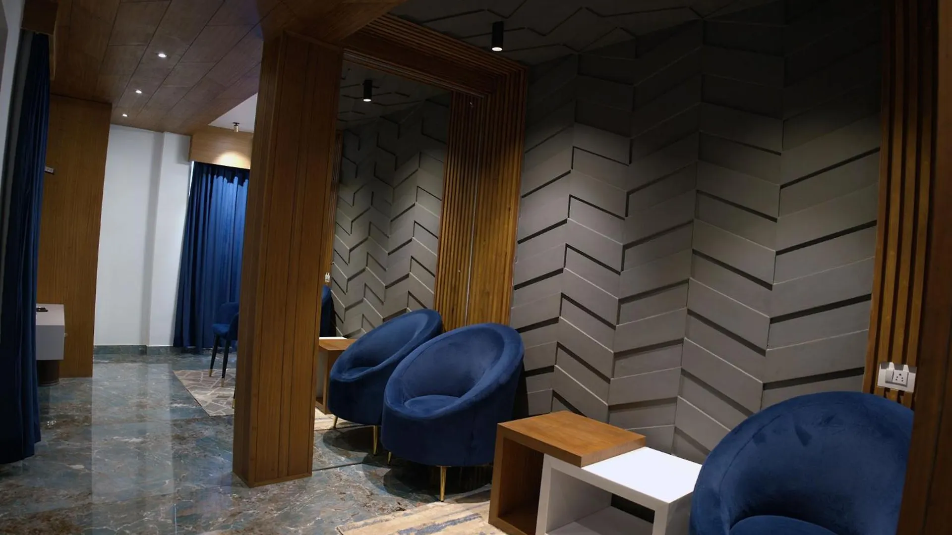 Mystery Maze Resort And Spa ワイナード