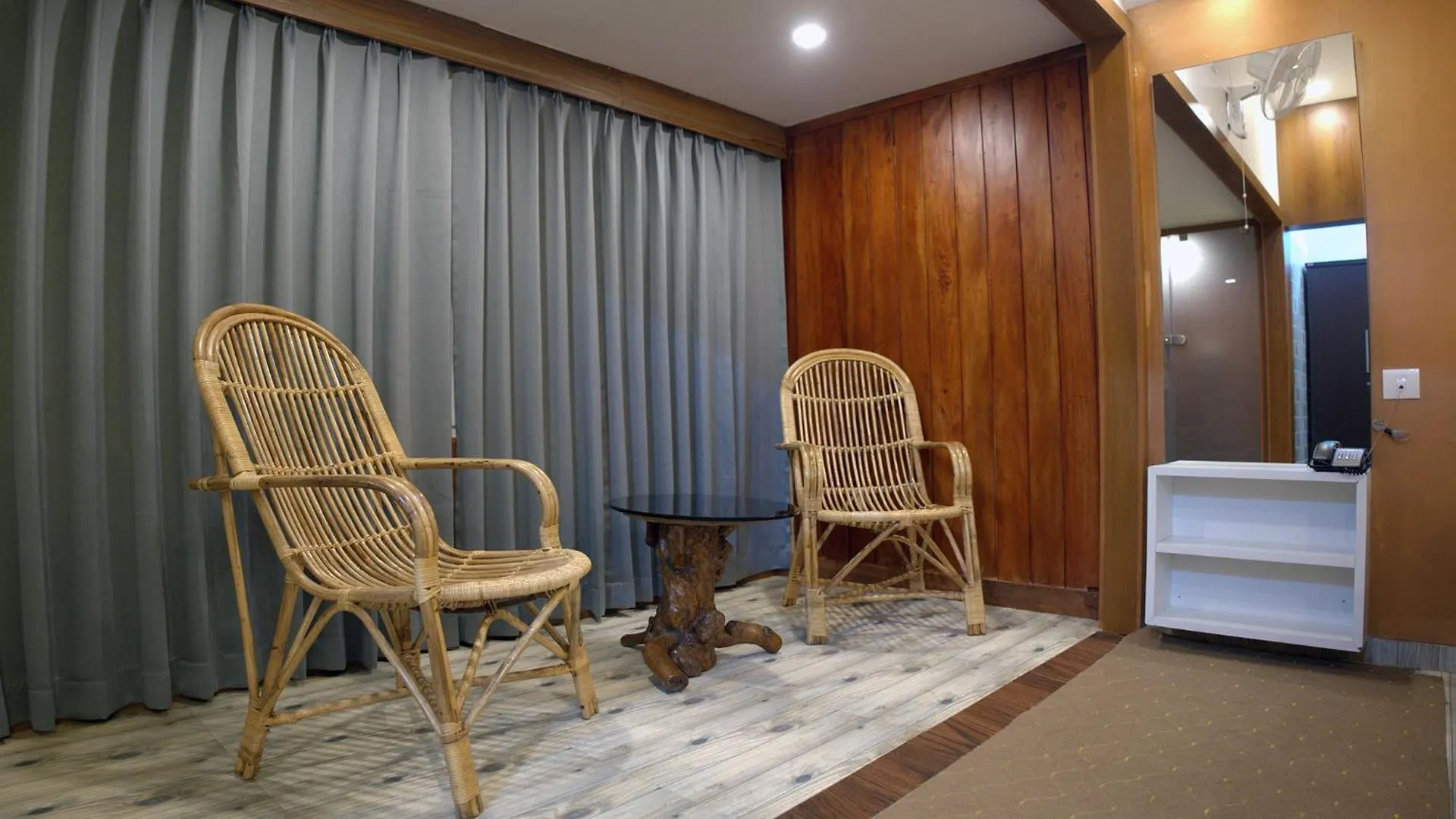 Mystery Maze Resort And Spa ワイナード